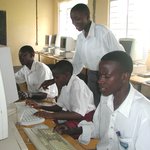 Computerværksted i funktion i Uganda